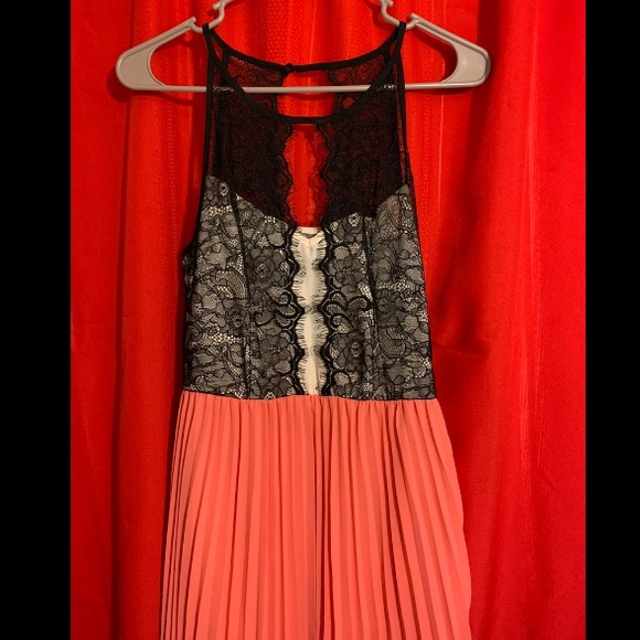 ModCloth - Dancing Darling Dress - Picture 5 of 9